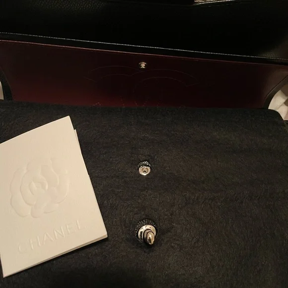 Chanel Jumbo/Large Double Flap Bag - Picture 7 of 12